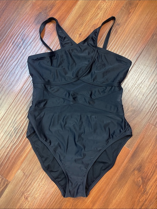 Bleu Rod Beattie Other - Bleu Rod Beattie Black One-Piece Swimsuit with Mesh Insets